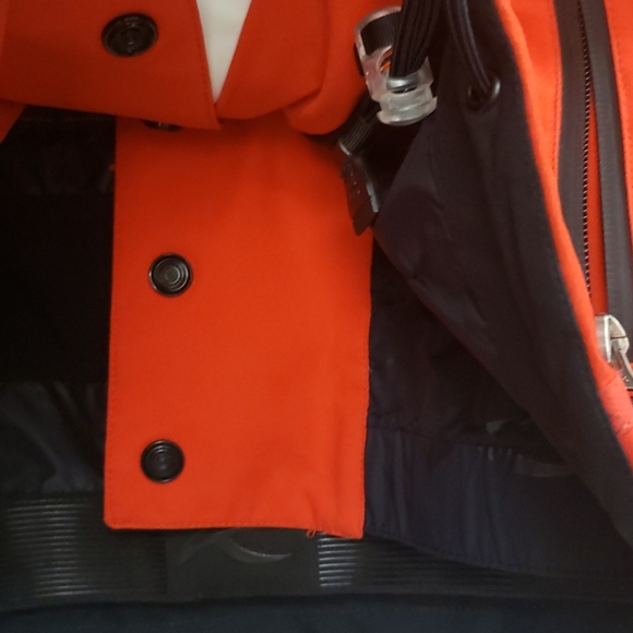 KJUS women"s evolve jacket. - Picture 7 of 9